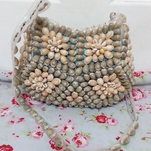 Chic Floral Beaded Shoulder Bag - Cream and Tan